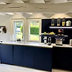 Luxurious 5-suite Near Deauville Villa *