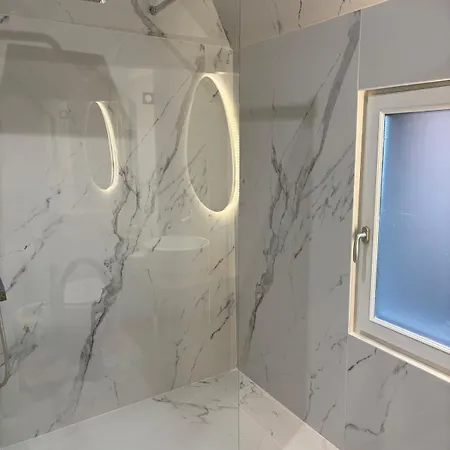 Villa Luxurious 5-suite Near Deauville