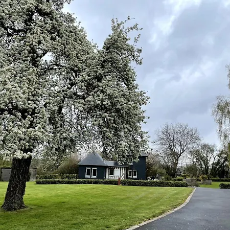 Villa Luxurious 5-suite Near Deauville